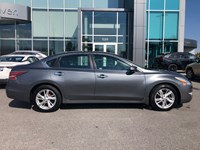 2014 Nissan Altima SL | Leather, Navigation, Sunroof