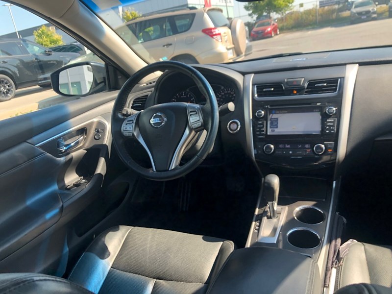 2014 Nissan Altima SL | Leather, Navigation, Sunroof