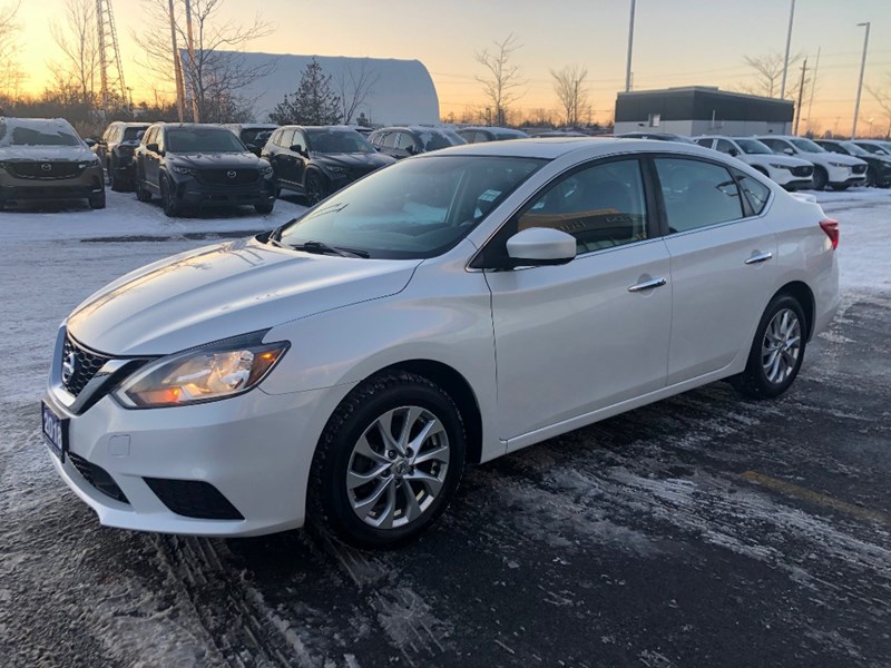 2018 Nissan Sentra SV | Loaded with Navigation