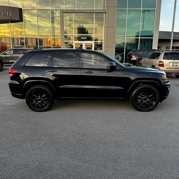 2019 Jeep Grand Cherokee Altitude 4x4 | 3.6L PENTASTAR VVT V6