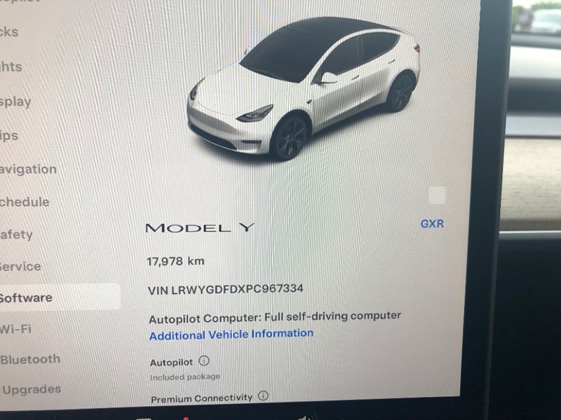 2023 Tesla Model Y RWD w/ Autopilot | Wrapped in Flat Grey Colour