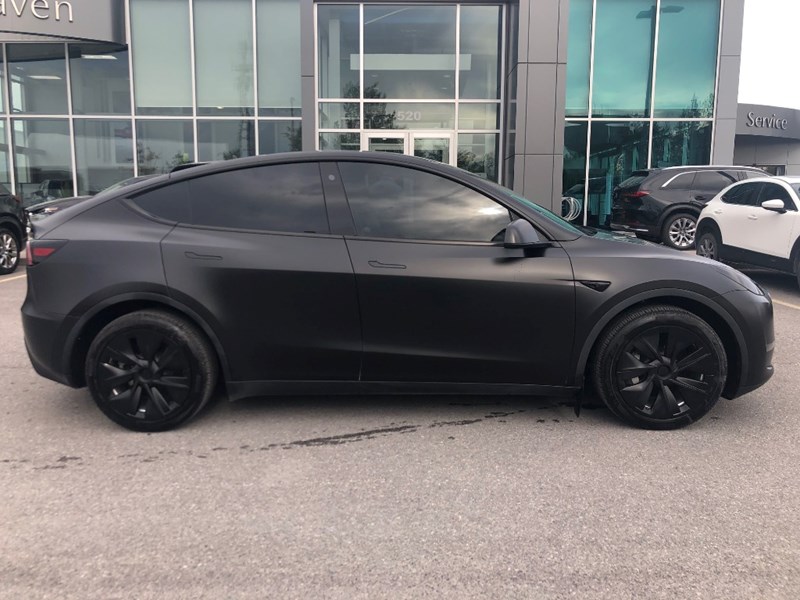 2023 Tesla Model Y RWD w/ Autopilot | Wrapped in Flat Grey Colour